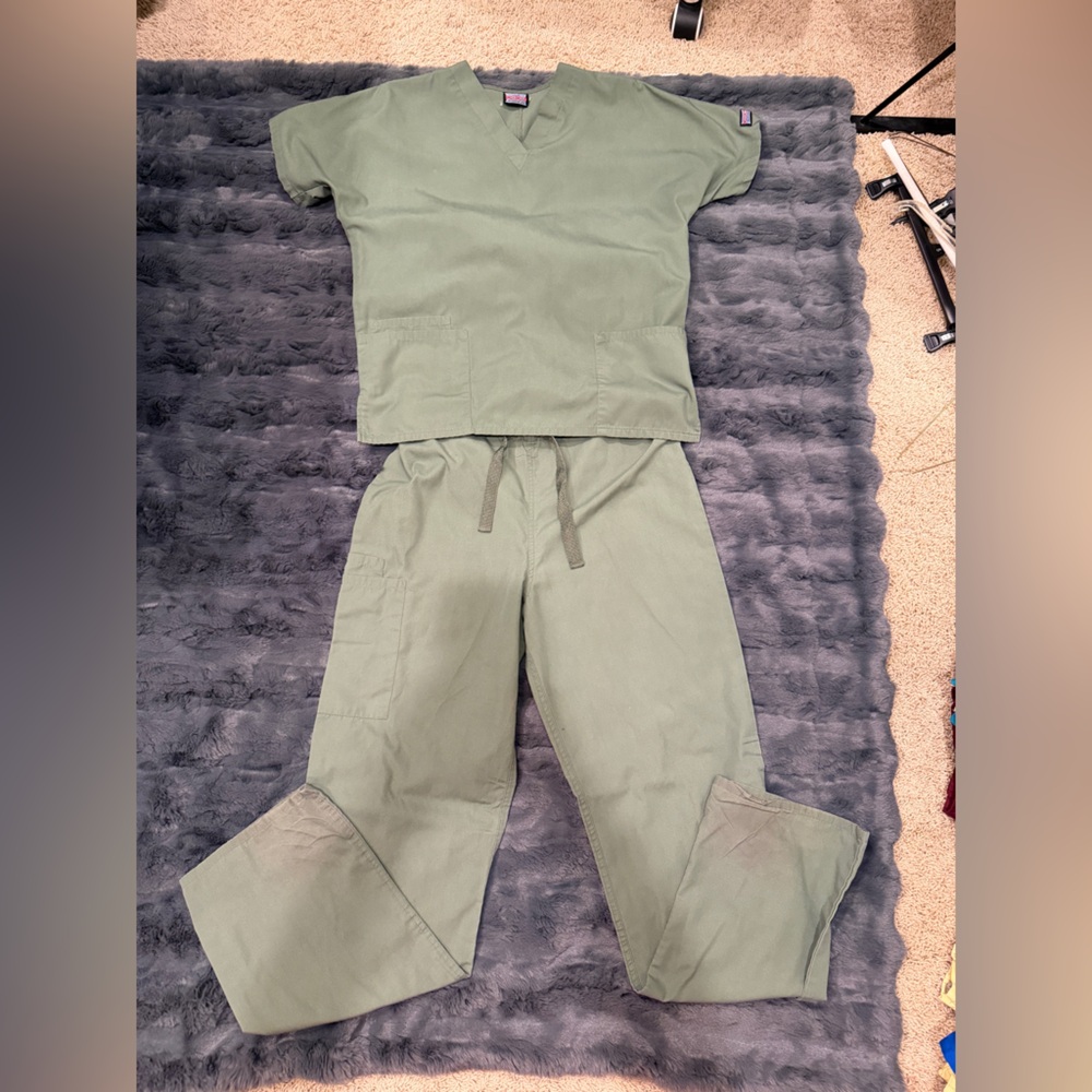 Dickies Scrub Set | Women’s Size Medium | Green